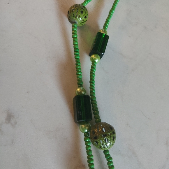 Long beaded necklaces (2) - Picture 7 of 9